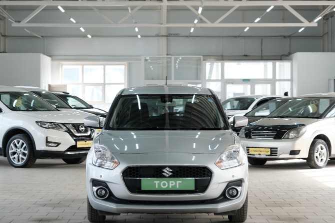 Suzuki Swift V с пробегом 2019 года, цена 1 349 000 рублей, 53000 км, хэтчбек, Автокод Объявления