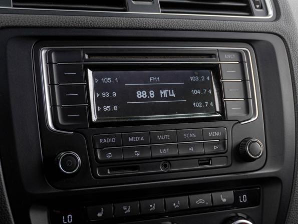 Volkswagen Jetta VI с пробегом 2013 года, цена 899 000 рублей, 257369 км, седан, Автокод Объявления