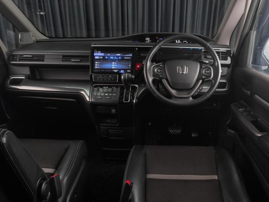 Honda Stepwgn V Рестайлинг Тюмень  - изображение 6