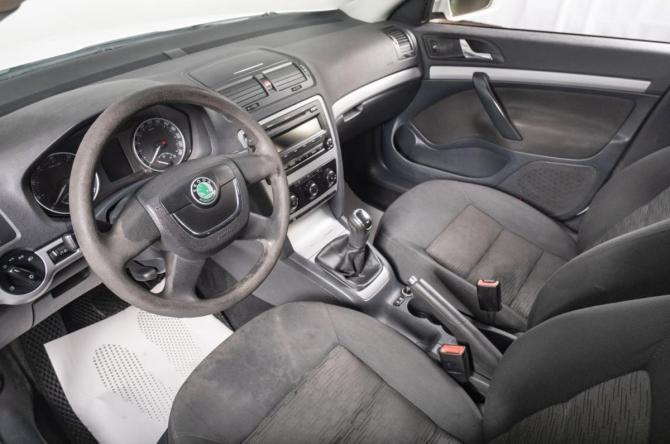 Skoda Octavia II (A5) с пробегом 2012 года, цена 669 000 рублей, 298000 км, лифтбек, Автокод Объявления