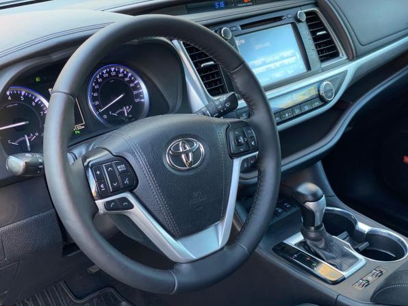 Toyota Highlander III (XU50) Рестайлинг с пробегом 2019 года, цена 3 550 000 рублей, 224131 км, внедорожник, Автокод Объявления
