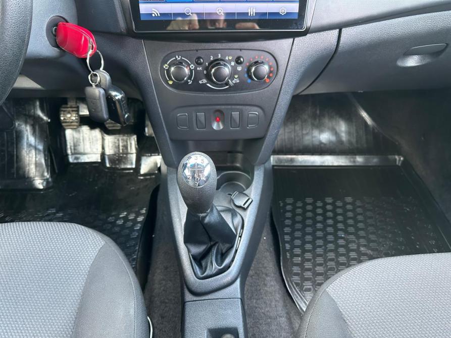Renault Logan II Рестайлинг Екатеринбург  - изображение 11