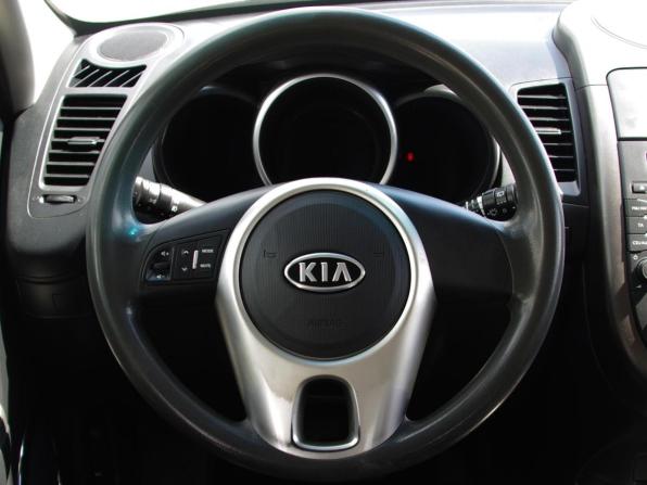 Kia Soul I Рестайлинг с пробегом 2012 года, цена 1 015 000 рублей, 156000 км, хэтчбек, Автокод Объявления