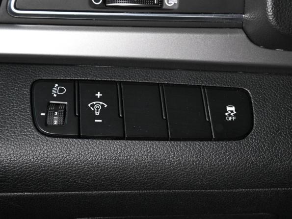 Hyundai Elantra VI (AD) с пробегом 2017 года, цена 1 349 000 рублей, 193440 км, седан, Автокод Объявления