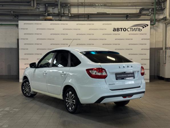 Lada (ВАЗ) Granta I Рестайлинг с пробегом 2022 года, цена 599 000 рублей, 110230 км, хэтчбек, Автокод Объявления
