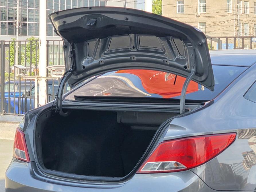 Hyundai Solaris I Рестайлинг Новосибирск  - изображение 25