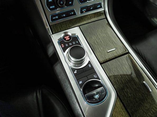 Jaguar XF I Рестайлинг с пробегом 2015 года, цена 1 820 900 рублей, 54014 км, седан, Автокод Объявления