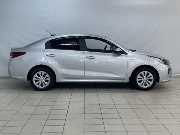 Kia Rio IV с пробегом 2020 года, цена 1 380 000 рублей, 137289 км, седан, Автокод Объявления