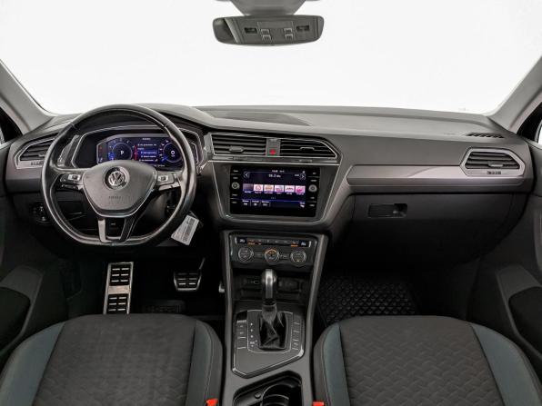 Volkswagen Tiguan II с пробегом 2019 года, цена 1 959 000 рублей, 181317 км, внедорожник, Автокод Объявления