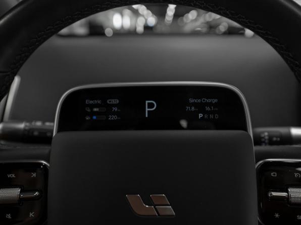 Li Auto (Lixiang) L6 с пробегом 2024 года, цена 5 500 000 рублей, 12940 км, внедорожник, Автокод Объявления