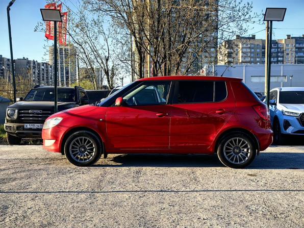 Skoda Fabia II Рестайлинг с пробегом 2012 года, цена 369 000 рублей, 238261 км, хэтчбек, Автокод Объявления