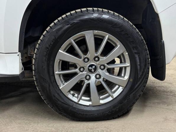 Mitsubishi Pajero Sport III с пробегом 2018 года, цена 2 699 000 рублей, 160000 км, внедорожник, Автокод Объявления