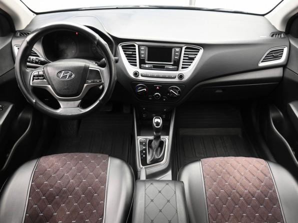 Hyundai Solaris II с пробегом 2019 года, цена 1 559 000 рублей, 103447 км, седан, Автокод Объявления