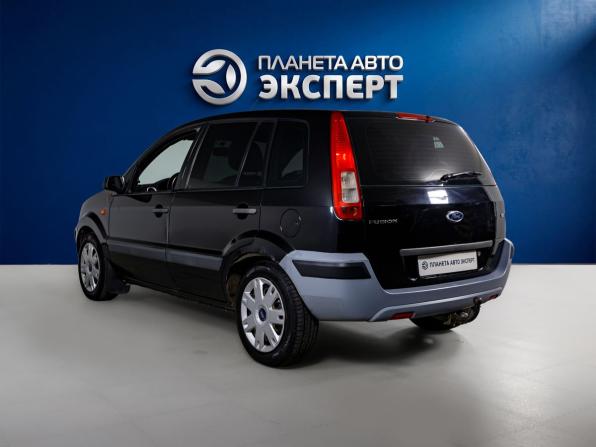 Ford Fusion I Рестайлинг с пробегом 2006 года, цена 332 000 рублей, 234391 км, хэтчбек, Автокод Объявления