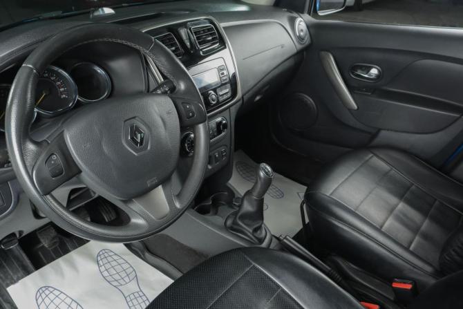 Renault Sandero II с пробегом 2018 года, цена 929 000 рублей, 66357 км, хэтчбек, Автокод Объявления