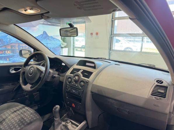 Renault Megane II Рестайлинг с пробегом 2008 года, цена 460 000 рублей, 210359 км, универсал, Автокод Объявления