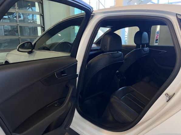 Audi A4 V (B9) с пробегом 2015 года, цена 1 876 000 рублей, 151776 км, седан, Автокод Объявления
