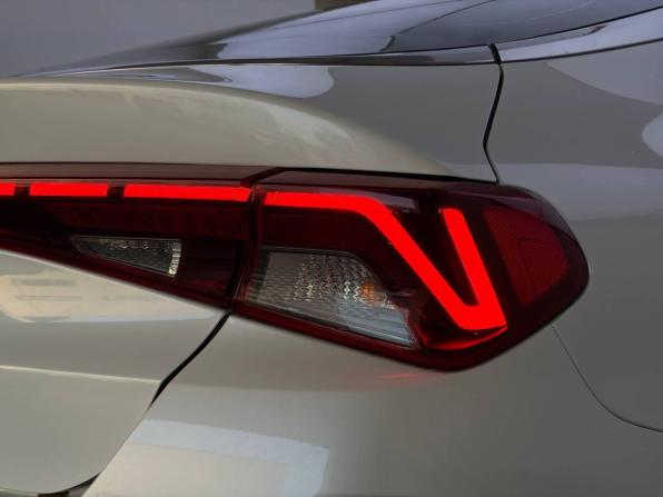 Kia K5 III с пробегом 2021 года, цена 2 490 000 рублей, 71370 км, седан, Автокод Объявления