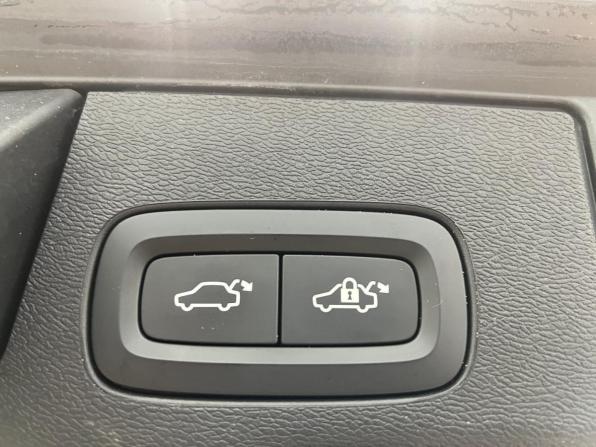 Volvo XC60 II с пробегом 2019 года, цена 3 180 000 рублей, 180001 км, внедорожник, Автокод Объявления