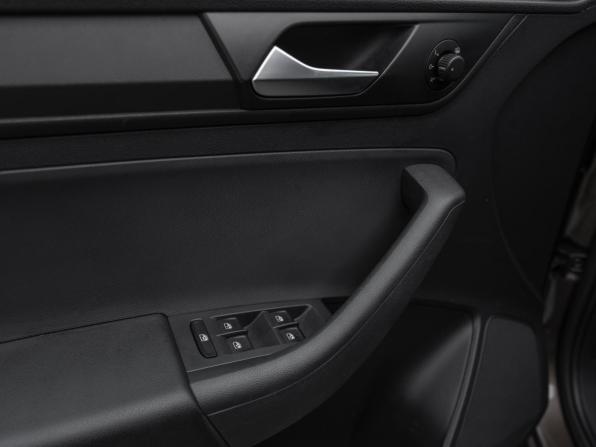 Volkswagen Polo VI с пробегом 2021 года, цена 1 580 000 рублей, 72725 км, лифтбек, Автокод Объявления
