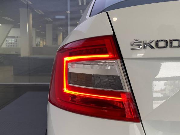 Skoda Octavia III (A7) Рестайлинг с пробегом 2018 года, цена 1 409 000 рублей, 166827 км, лифтбек, Автокод Объявления