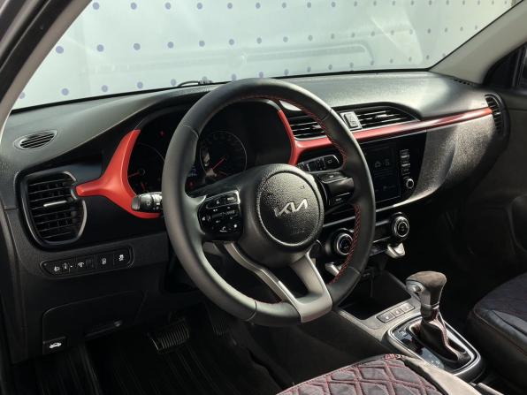 Kia Rio IV Рестайлинг с пробегом 2021 года, цена 1 820 000 рублей, 88892 км, хэтчбек, Автокод Объявления