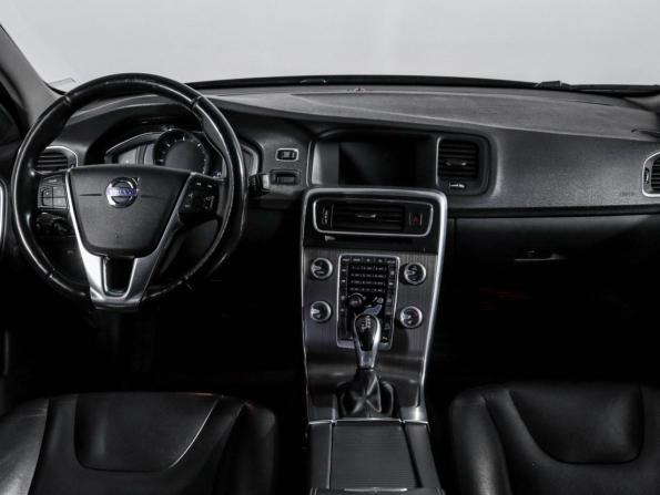 Volvo V60 Cross Country I с пробегом 2015 года, цена 1 720 000 рублей, 223001 км, универсал, Автокод Объявления