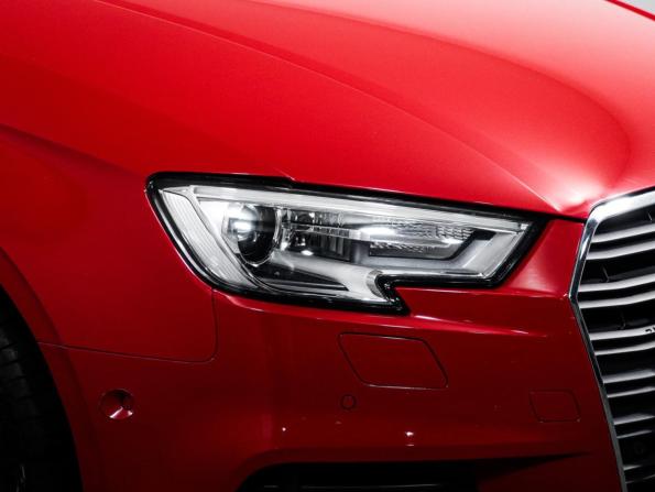 Audi A3 III (8V) Рестайлинг с пробегом 2016 года, цена 1 938 000 рублей, 58240 км, седан, Автокод Объявления