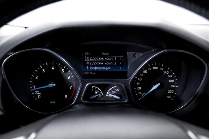 Ford Focus III с пробегом 2011 года, цена 650 000 рублей, 209000 км, хэтчбек, Автокод Объявления