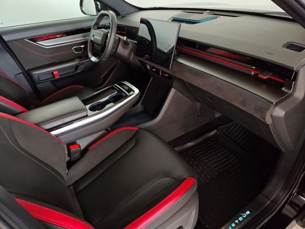 JETOUR DASHING I с пробегом 2023 года, цена 1 990 000 рублей, 41172 км, внедорожник, Автокод Объявления