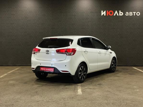 Kia Rio III Рестайлинг с пробегом 2016 года, цена 1 110 000 рублей, 87785 км, хэтчбек, Автокод Объявления