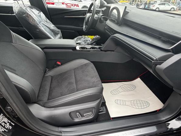 Toyota Camry IX (XV80) China Market с пробегом 2026 года, цена 4 160 000 рублей, 15 км, седан, Автокод Объявления