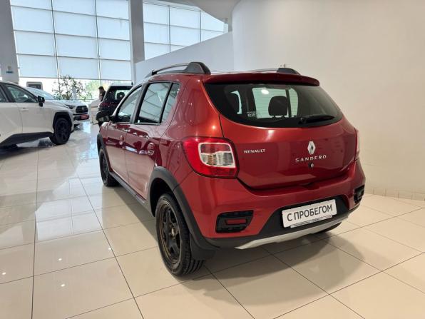 Renault Sandero II с пробегом 2017 года, цена 740 000 рублей, 147000 км, хэтчбек, Автокод Объявления
