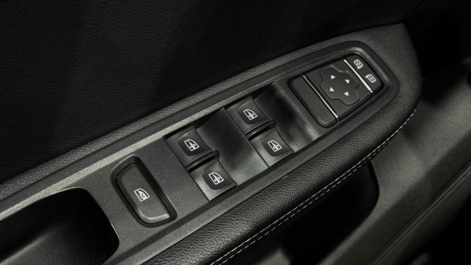 Renault Arkana I с пробегом 2019 года, цена 1 670 000 рублей, 75074 км, внедорожник, Автокод Объявления