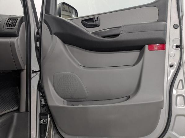 Hyundai Grand Starex I Рестайлинг 2 с пробегом 2019 года, цена 3 395 000 рублей, 72638 км, минивэн, Автокод Объявления
