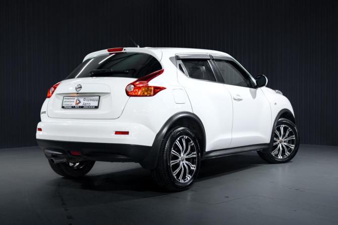 Nissan Juke I с пробегом 2011 года, цена 899 000 рублей, 181055 км, внедорожник, Автокод Объявления