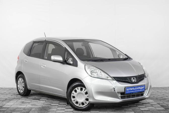 Honda Fit II с пробегом 2013 года, цена 769 000 рублей, 166000 км, хэтчбек, Автокод Объявления