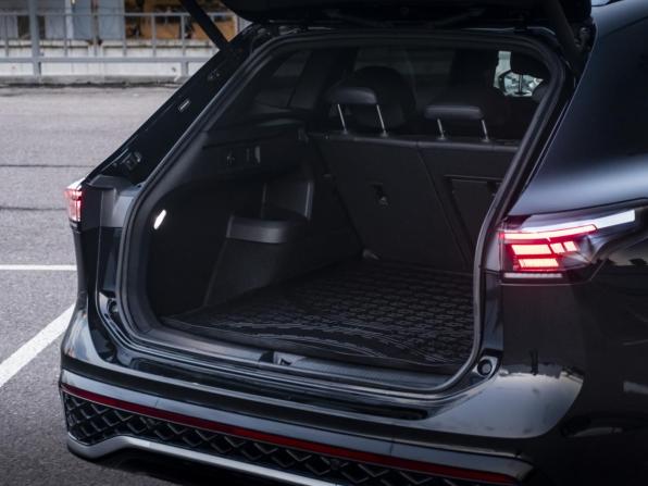 Volkswagen Tiguan III (China Market) с пробегом 2024 года, цена 4 618 000 рублей, 27800 км, внедорожник, Автокод Объявления