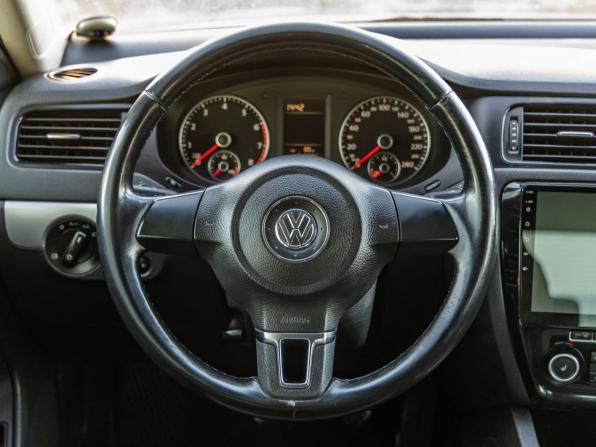 Volkswagen Jetta VI с пробегом 2011 года, цена 798 000 рублей, 246904 км, седан, Автокод Объявления