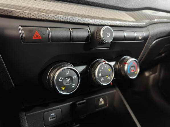 Lada (ВАЗ) Vesta I Рестайлинг (NG) с пробегом 2023 года, цена 1 259 900 рублей, 42000 км, седан, Автокод Объявления