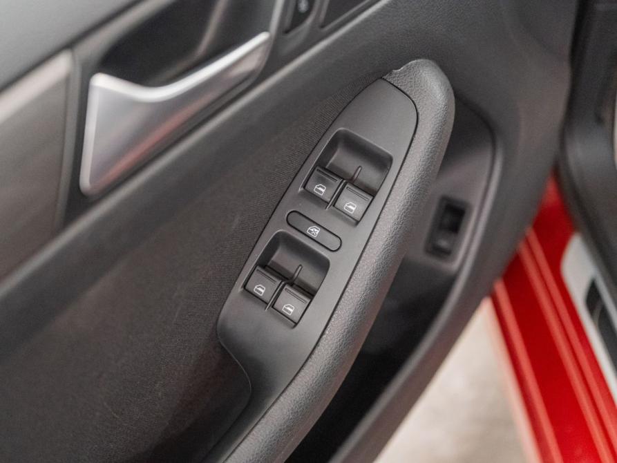 Volkswagen Jetta VI Рестайлинг Красноярск  - изображение 18