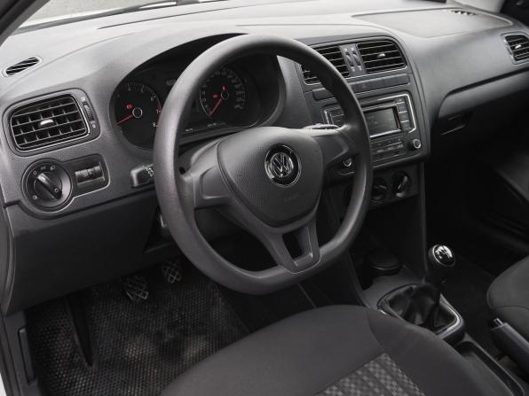 Volkswagen Polo V Рестайлинг с пробегом 2019 года, цена 955 000 рублей, 116879 км, седан, Автокод Объявления