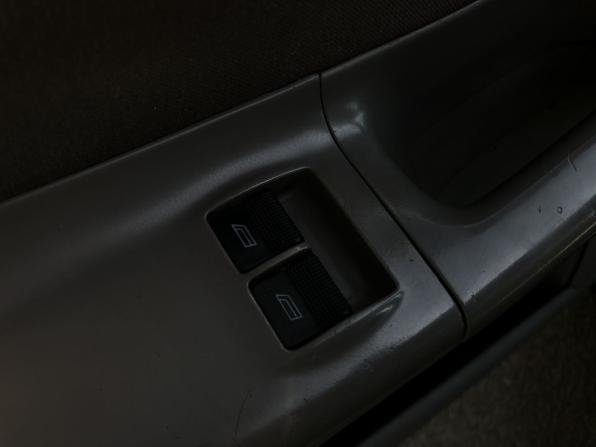 Audi A4 I (B5) Рестайлинг с пробегом 2000 года, цена 350 000 рублей, 388842 км, седан, Автокод Объявления