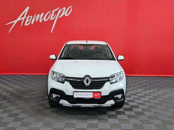Renault Logan II Рестайлинг с пробегом 2022 года, цена 1 199 000 рублей, 55942 км, седан, Автокод Объявления