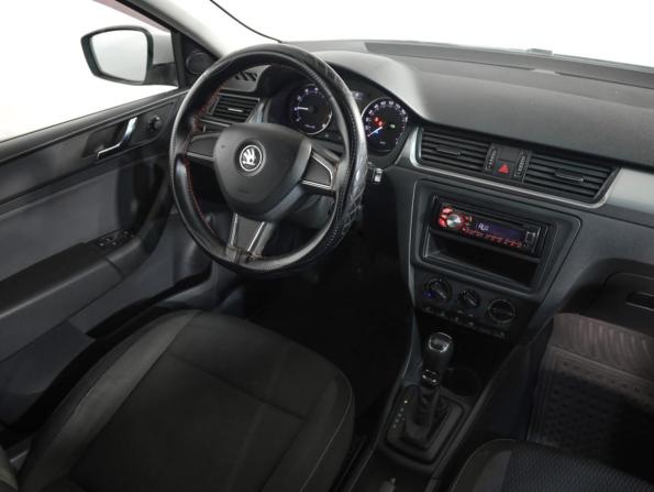 Skoda Rapid I с пробегом 2014 года, цена 829 000 рублей, 269600 км, лифтбек, Автокод Объявления