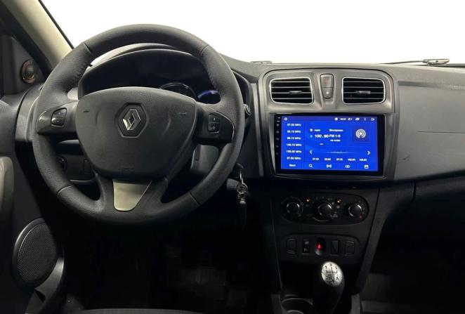 Renault Sandero II с пробегом 2018 года, цена 925 000 рублей, 165716 км, хэтчбек, Автокод Объявления
