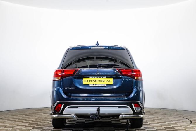 Mitsubishi Outlander III Рестайлинг 3 с пробегом 2021 года, цена 2 649 000 рублей, 98920 км, внедорожник, Автокод Объявления