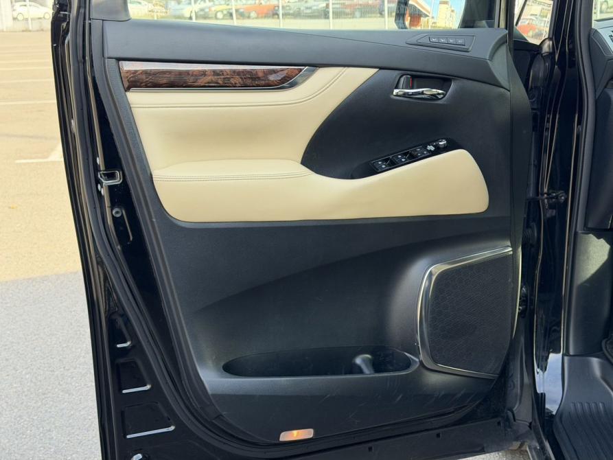 Toyota Alphard III Рестайлинг Казань  - изображение 12