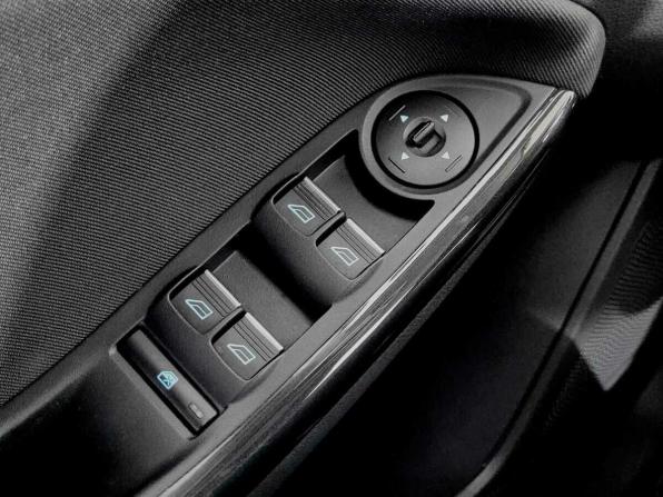Ford Focus III Рестайлинг с пробегом 2017 года, цена 1 255 000 рублей, 109097 км, хэтчбек, Автокод Объявления