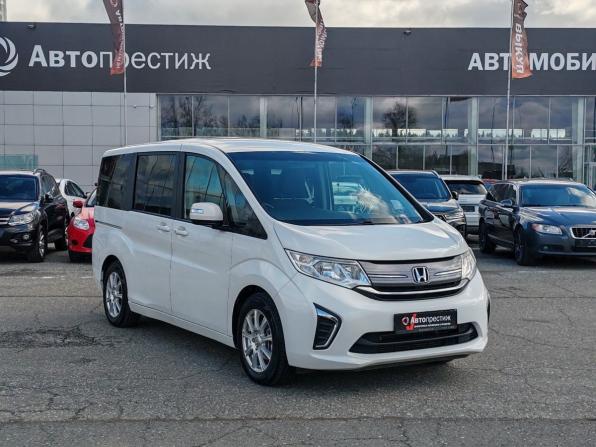 Honda Stepwgn V с пробегом 2015 года, цена 1 659 000 рублей, 136010 км, минивэн, Автокод Объявления